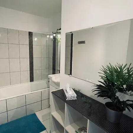 Les Essarts T2 Apartamento